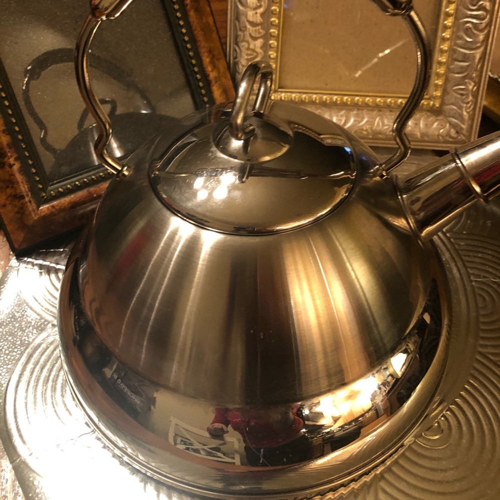 Beautiful Kettle!